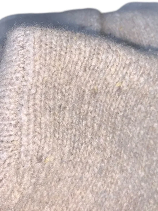 VINCE Cashmere Sweater Medium Beige Oatmeal Crewneck Minimalist Oversized Split - Picture 8 of 11